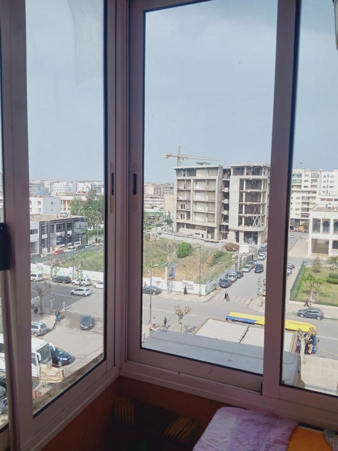 Appart Najia Au Centre Kenitra Avec Grande Terrasse Luaran gambar