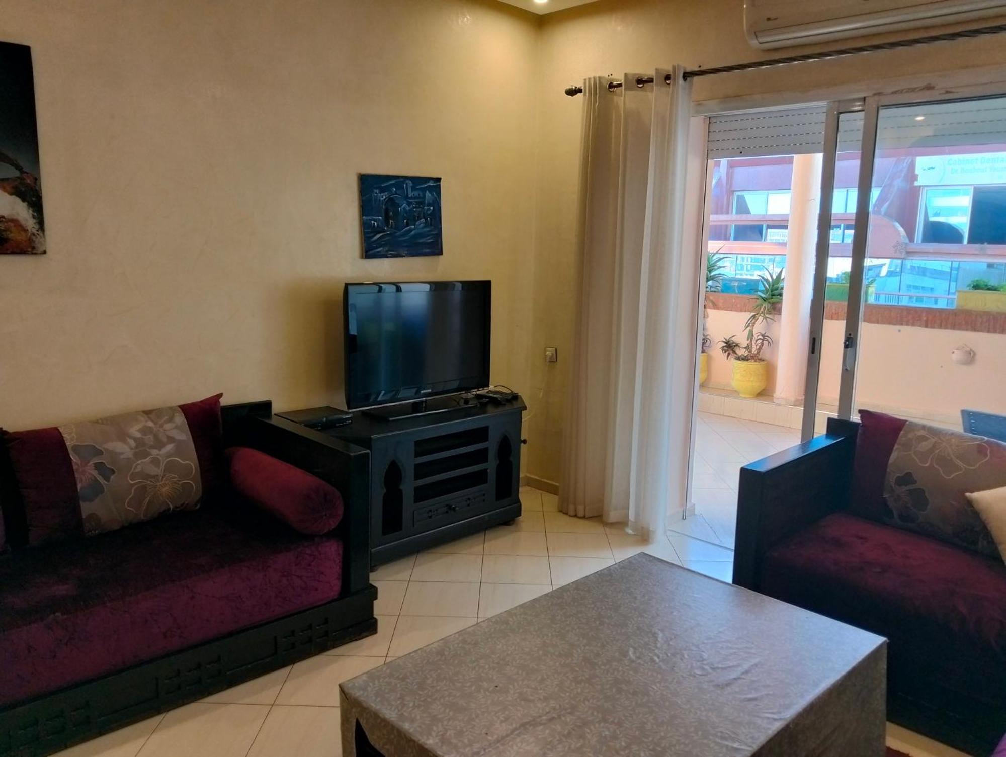 Appart Najia Au Centre Kenitra Avec Grande Terrasse Luaran gambar