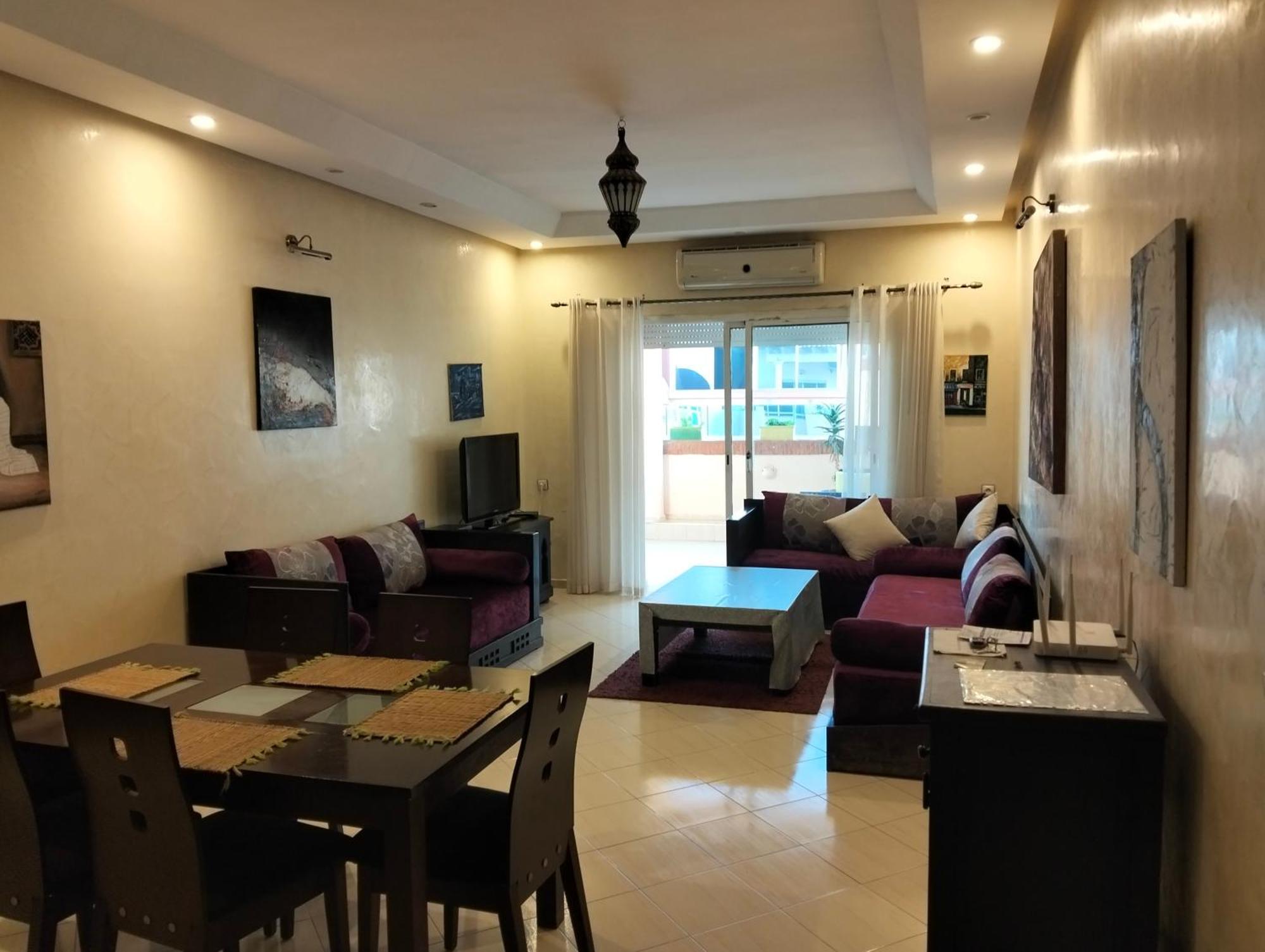 Appart Najia Au Centre Kenitra Avec Grande Terrasse Luaran gambar